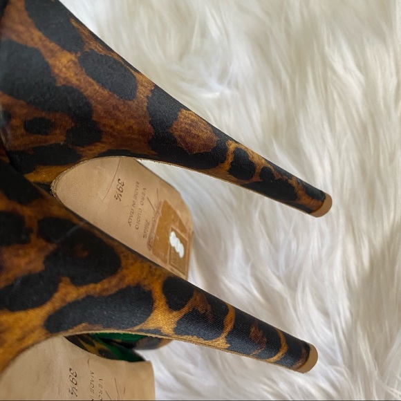 ✨GORGEOUS✨ APERLAI leopard print pumps with transparent green detail - Picture 8 of 11